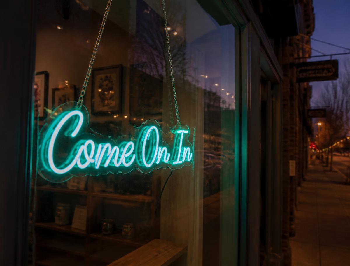 “Come On In” Window Neon Sign